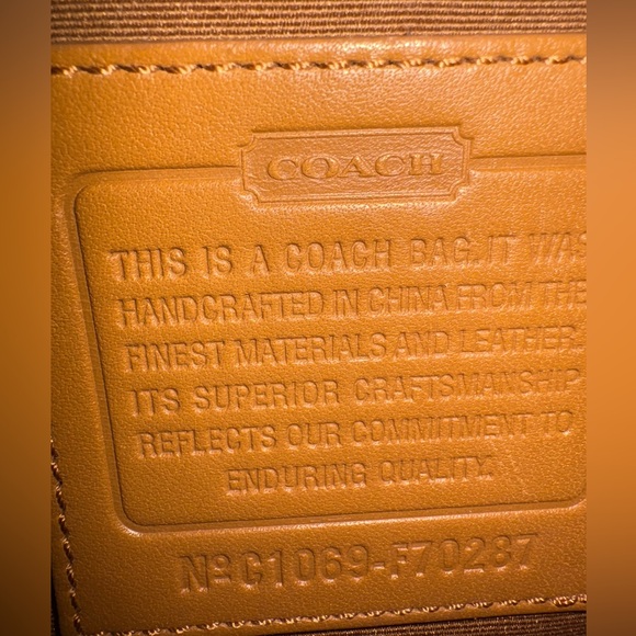 Coach original style multi pocket purse - Picture 12 of 13